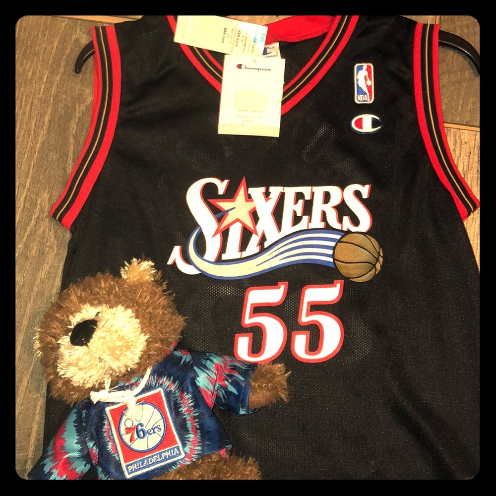 Boys Medium 10-12 Sixers Mutombo Jersey